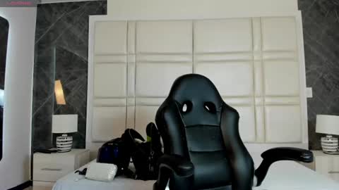 Snapshot of charlotte_whitee1 chatting on 06.10.26 Charlotte Everyday From 0700 to 1300 Col Time online show from 06.10.26
