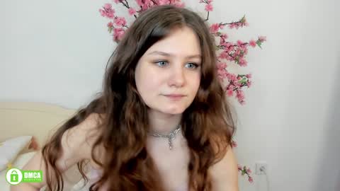 Snapshot of charlotte_wow chatting on 01.22.25 Charlotte online show from 01.22.25