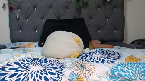 charlottee07 online show from 01.30.25