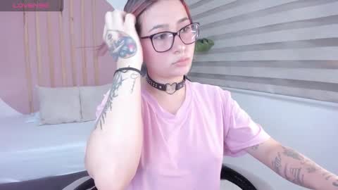 Snapshot of charlottee27_ chatting on 02.06.26 Charlottee online show from 02.06.26