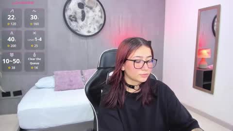 Snapshot of charlottee27_ chatting on 02.13.26 Charlottee online show from 02.13.26