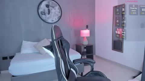 Snapshot of charlottee27_ chatting on 02.19.26 Charlottee online show from 02.19.26