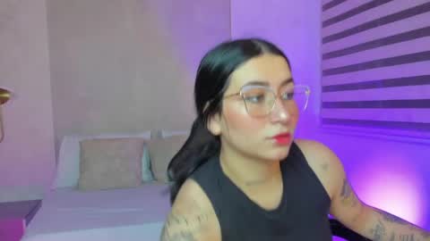 Snapshot of charlottee27_ chatting on 05.20.26 Charlottee online show from 05.20.26