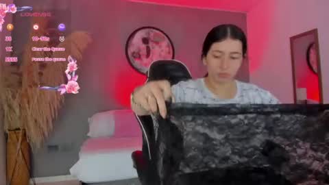 Charlottee online show from 06.19.26