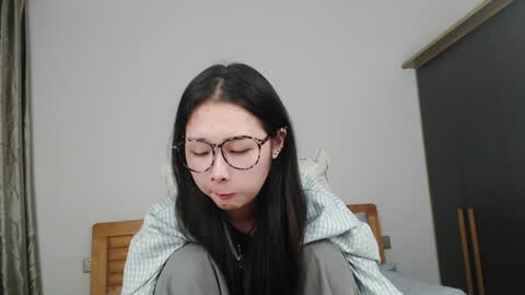 Charlotte online show from 12.08.24