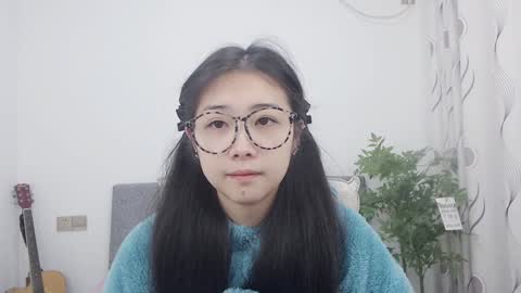 Charlotte online show from 01.04.25