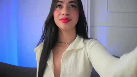 Snapshot of charlotterusso chatting on 11.20.25 Lauren Rus online show from 11.20.25