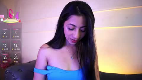 Lauren Rus online show from 06.08.26