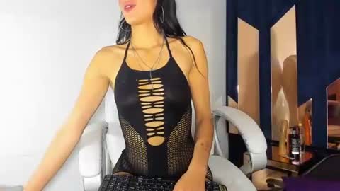 Snapshot of charlottesexrs chatting on 06.25.26 charlottesexrs online show from 06.25.26