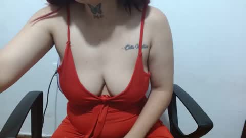 Snapshot of charlottesluthot chatting on 06.25.26 charlotte online show from 06.25.26