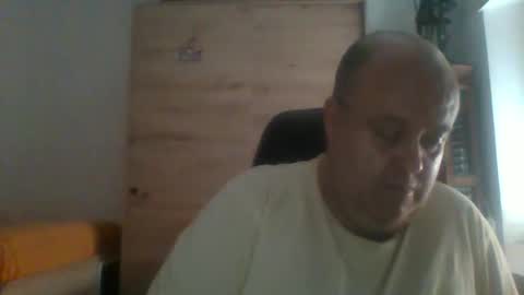 Snapshot of charlypalgar chatting on 02.10.26 charly online show from 02.10.26