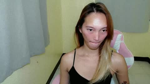 Snapshot of charm_fuckdoll8 chatting on 02.16.25 charm_fuckdoll8 online show from 02.16.25