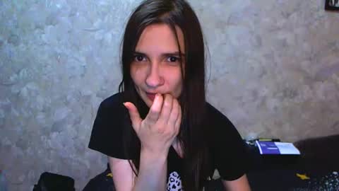 Charming Seili online show from 02.05.25