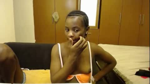 Snapshot of charming_coco chatting on 12.02.25 Coco online show from 12.02.25