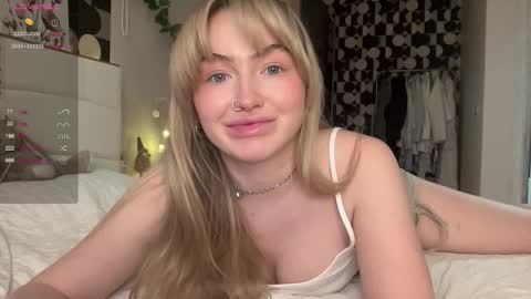 my fansly Charming daisy              My Wishlist  for new toys     online show from 01.08.26