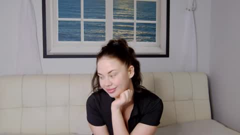 charming_lolla online show from 10.30.25