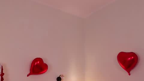 Snapshot of charming_ruru chatting on 02.14.26 Ruru online show from 02.14.26