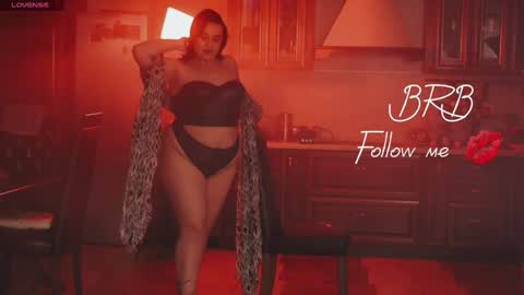 insta  online show from 01.12.25