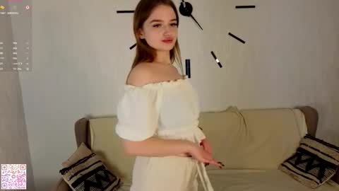 Snapshot of charoletteharles chatting on 03.06.26 Lolla online show from 03.06.26