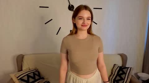 Snapshot of charoletteharles chatting on 03.10.26 Lolla online show from 03.10.26