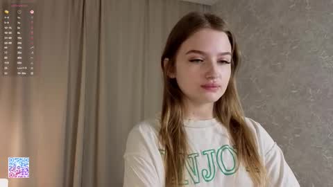 Snapshot of charoletteharles chatting on 03.24.26 Lolla online show from 03.24.26