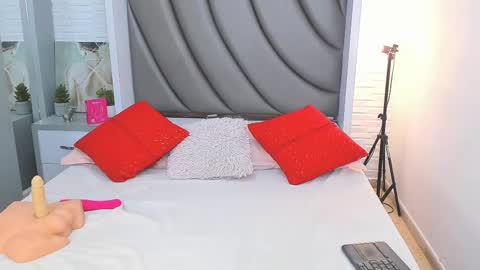 Charon  Stom online show from 09.30.25