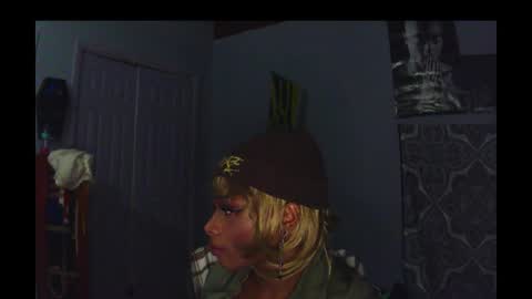 Snapshot of charr1barr chatting on 01.21.25 Miss Chocolate online show from 01.21.25