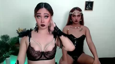 Snapshot of chathalinacum05 chatting on 10.29.25 chathalina online show from 10.29.25