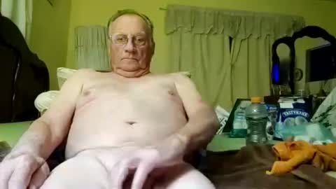 Snapshot of chatoffmale60 chatting on 11.16.25 chatoffmale60 online show from 11.16.25