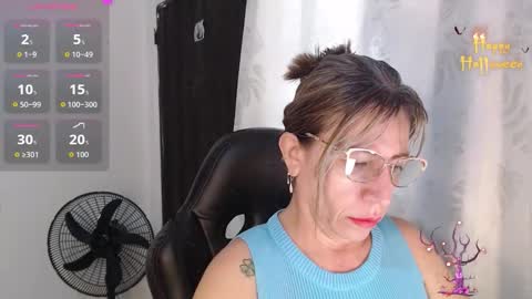 Snapshot of chayla_ruiz chatting on 11.25.25 CHAYLA VICTORIA RUIZ online show from 11.25.25