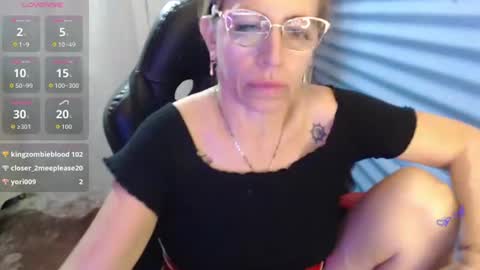 Snapshot of chayla_ruiz chatting on 06.16.26 CHAYLA VICTORIA RUIZ online show from 06.16.26