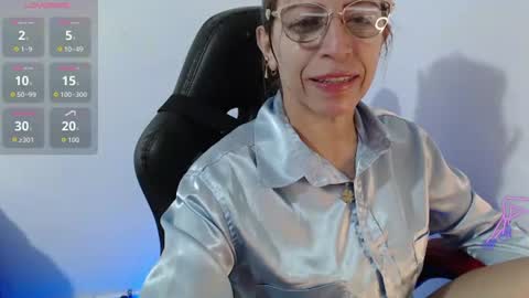 Snapshot of chayla_ruiz chatting on 06.26.26 CHAYLA VICTORIA RUIZ online show from 06.26.26