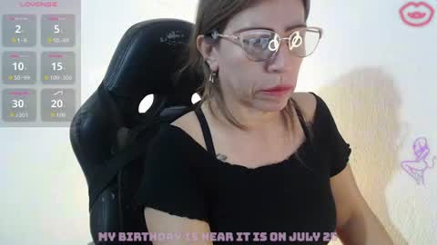 Snapshot of chayla_ruiz chatting on 07.20.26 CHAYLA VICTORIA RUIZ online show from 07.20.26