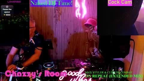 Snapshot of chazboudoir chatting on 02.02.25 ChazBoudoir online show from 02.02.25