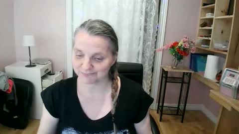 Snapshot of chealsiek chatting on 05.16.26 chealsiek online show from 05.16.26
