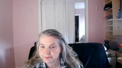 Snapshot of chealsiek chatting on 06.14.26 chealsiek online show from 06.14.26