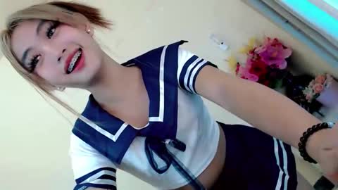 Snapshot of cheatchatter chatting on 09.16.25 RIVA online show from 09.16.25