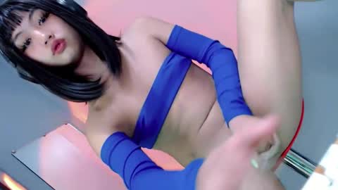 Snapshot of cheatchatter chatting on 11.05.25 RIVA online show from 11.05.25