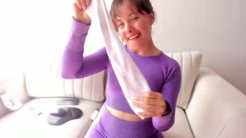 Regina Phalange online show from 01.23.25