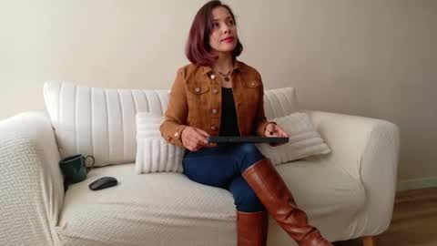 Regina Phalange online show from 02.17.26