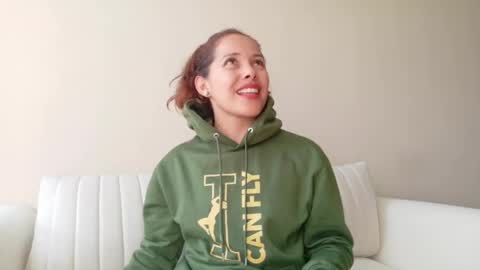 Regina Phalange online show from 04.28.26