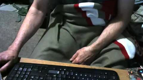 Snapshot of chefy999 chatting on 10.18.25 chefy online show from 10.18.25