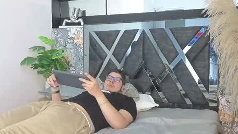 Snapshot of chel_seth chatting on 01.07.26 online show from 01.07.26