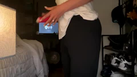 Snapshot of chelarose chatting on 03.04.26 chelarose online show from 03.04.26