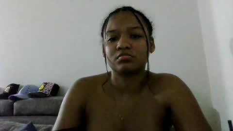 Snapshot of chelcym chatting on 06.20.26 cherlcym online show from 06.20.26