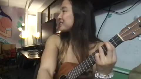 chellybear101 online show from 01.18.25