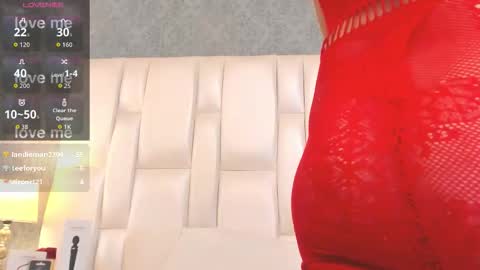 Snapshot of chelseylewis chatting on 11.08.25 CHELSEYLEWIS online show from 11.08.25