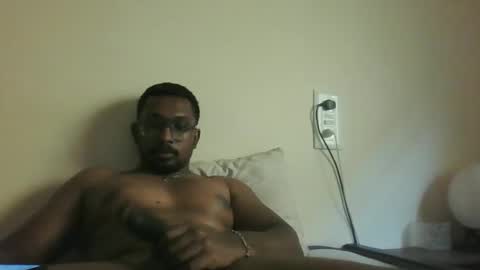 Snapshot of chennaibull1011 chatting on 02.22.26 chennaibull1011 online show from 02.22.26