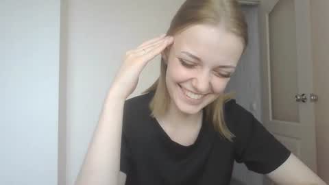 Mia online show from 06.15.26