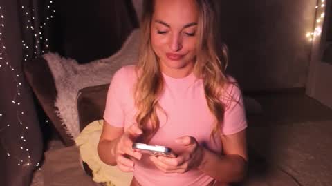 Snapshot of cherry_bomb19 chatting on 01.15.26 CherryBomb online show from 01.15.26